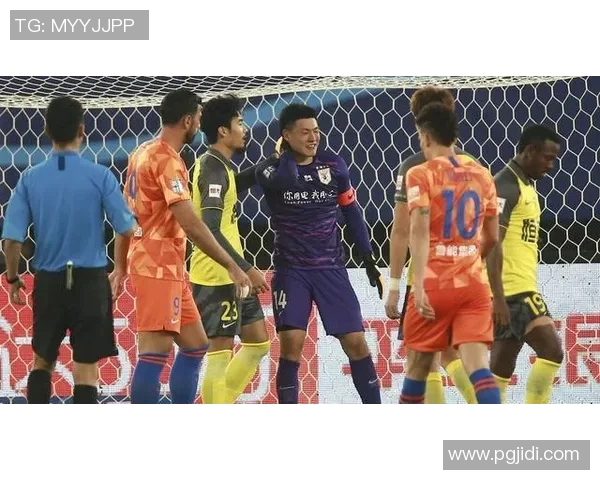 武磊精彩远射助力上海海港再创佳绩展现足球魅力与团队精神