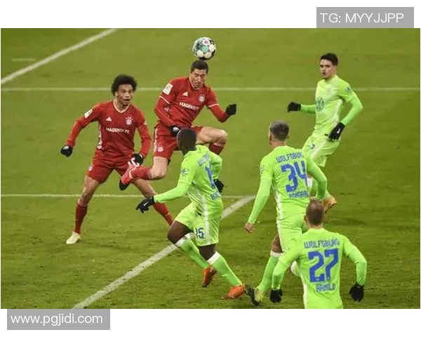 穆勒领军拜仁慕尼黑:德甲比赛制胜球带队升至榜首 穆勒领军拜仁慕尼黑:德甲比赛制胜球带队升至榜首